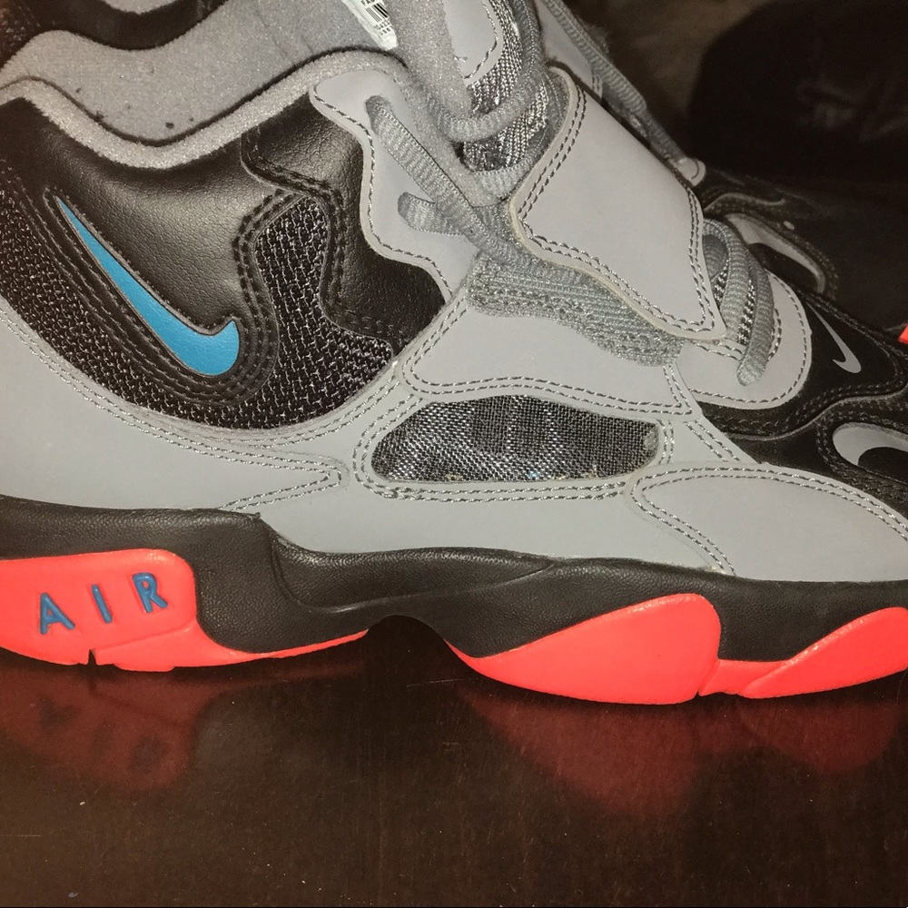 Tennis Shoes